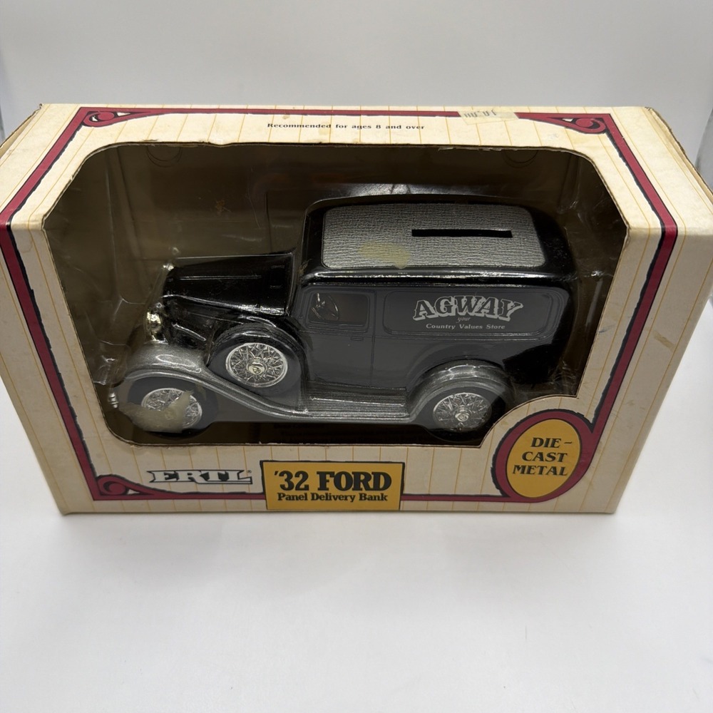 Ertl '32 Ford Panel Delivery Bank Metal Die Cast Bank! New In‎ Box!